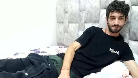 latinlustandfrenchkiss online show from 12-05-25, 03:52