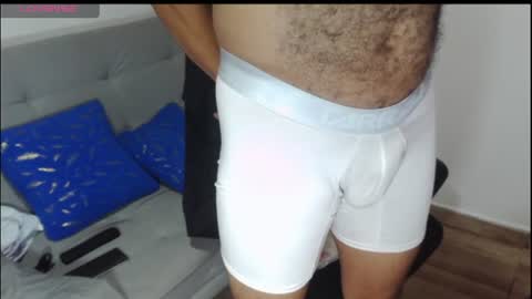 latinmartin254 online show from 06-10-26, 02:01