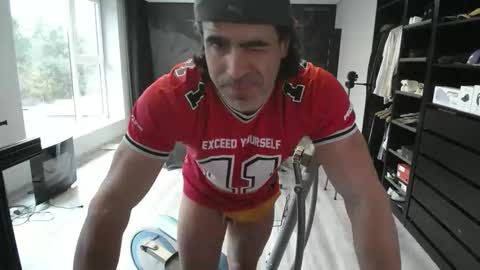 Snapshot of latino23bom chatting on 03-12-26, 11:16 sam online show from 03-12-26, 11:16