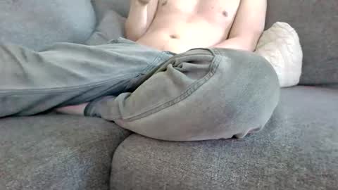 Snapshot of latinomelbguy612862 chatting on 10-28-25, 09:50 latinomelbguy612862 online show from 10-28-25, 09:50