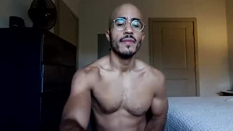 Snapshot of latinomixedbbc chatting on 12-15-25, 04:11 latinomixedbbc online show from 12-15-25, 04:11