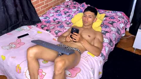 latinosadictosalsexo online show from 04-16-26, 09:39