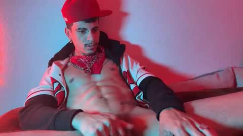 Snapshot of latinprincee chatting on 05-04-26, 04:03 latinprincee online show from 05-04-26, 04:03