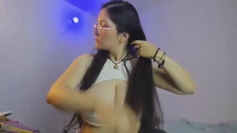 LatinSweetx 19 online show from 07-23-26, 04:21