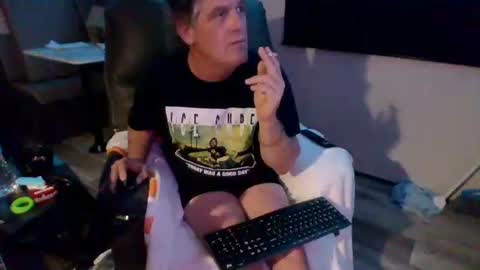 Snapshot of latniter742349 chatting on 01-07-25, 04:50 latniter online show from 01-07-25, 04:50