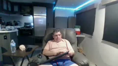 Snapshot of latniter742349 chatting on 02-16-25, 01:36 latniter online show from 02-16-25, 01:36