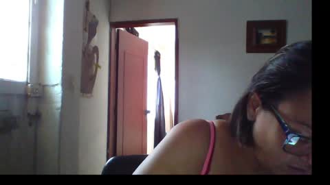 Laura online show from 06-03-26, 02:44