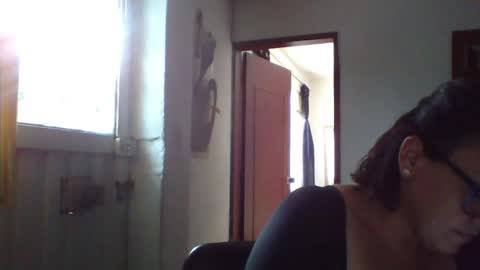 Laura online show from 06-15-26, 08:44
