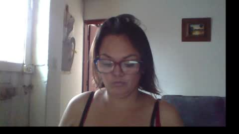 Laura online show from 06-17-26, 03:35