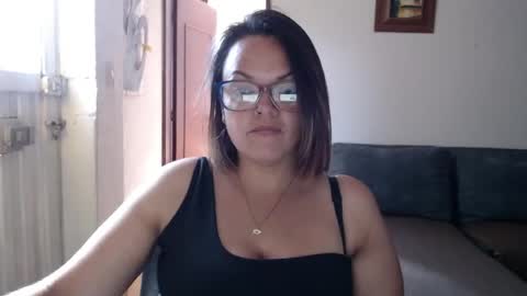 Laura online show from 06-21-26, 08:44