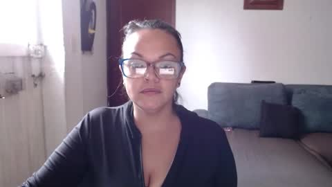 Laura online show from 07-23-26, 02:26