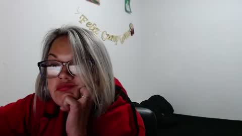 Laura online show from 07-26-26, 01:36