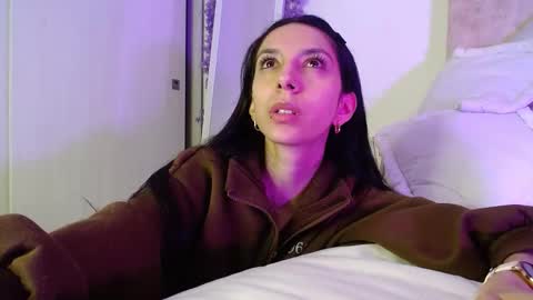 Snapshot of laugreen chatting on 02-13-26, 05:36 Laura online show from 02-13-26, 05:36