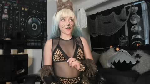 Laura Switch Girl online show from 11-02-25, 05:10