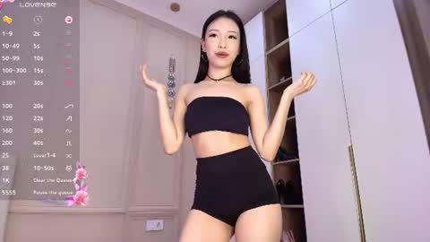 Lauma online show from 07-05-26, 03:34
