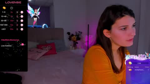 Snapshot of laura__leee chatting on 12-13-24, 09:35 Laura online show from 12-13-24, 09:35