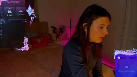 Snapshot of laura__leee chatting on 12-18-24, 11:13 Laura online show from 12-18-24, 11:13