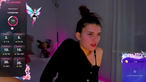 Snapshot of laura__leee chatting on 12-29-24, 12:23 Laura online show from 12-29-24, 12:23