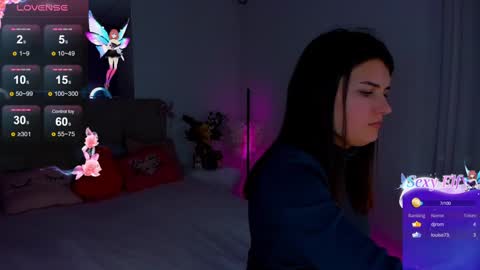 Snapshot of laura__leee chatting on 12-30-24, 12:31 Laura online show from 12-30-24, 12:31