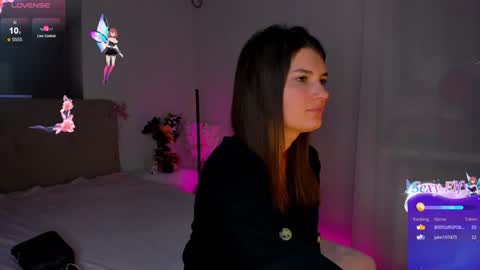 Snapshot of laura__leee chatting on 01-09-25, 12:19 Laura online show from 01-09-25, 12:19