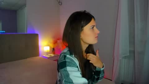 Snapshot of laura__leee chatting on 10-03-25, 05:37 Laura online show from 10-03-25, 05:37