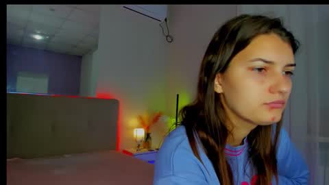 Snapshot of laura__leee chatting on 10-10-25, 05:28 Laura online show from 10-10-25, 05:28