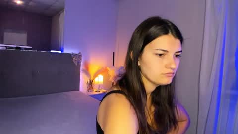 Laura online show from 07-06-26, 05:04