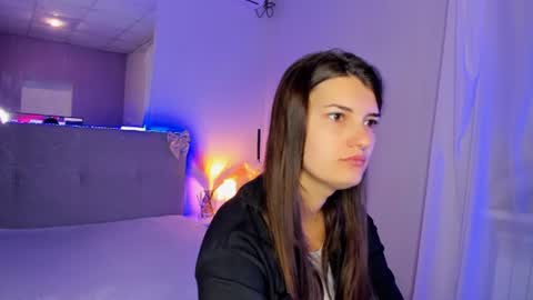 Laura online show from 07-13-26, 04:48