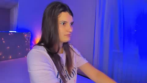 Laura online show from 07-19-26, 05:11