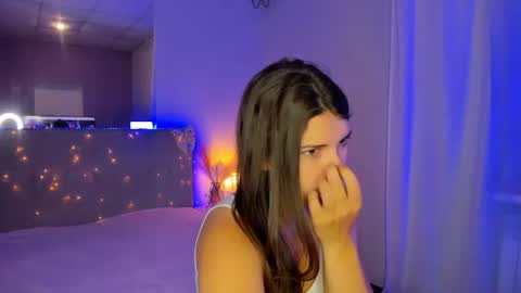 Laura online show from 07-30-26, 05:17