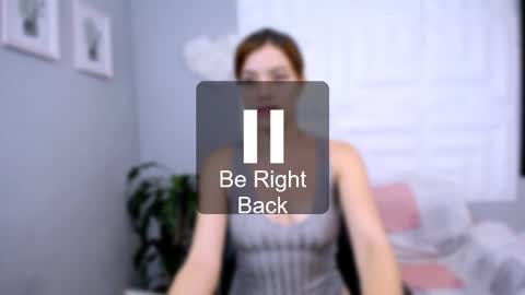 Snapshot of laura_candy02 chatting on 02-06-26, 04:21 LAURA online show from 02-06-26, 04:21