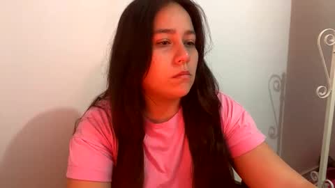 laura online show from 09-10-25, 01:49