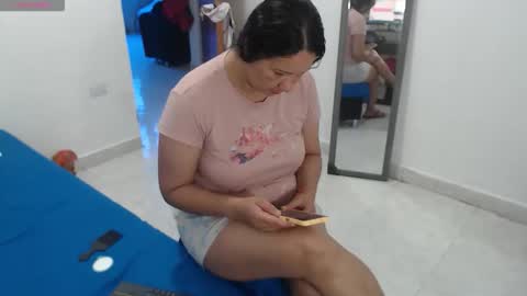 laura_foxx2379 online show from 01-13-26, 03:06