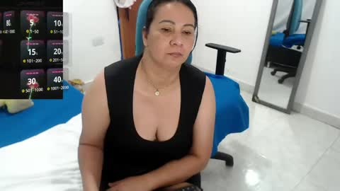 Snapshot of laura_foxx2379 chatting on 07-16-26, 04:24 laura_foxx2379 online show from 07-16-26, 04:24