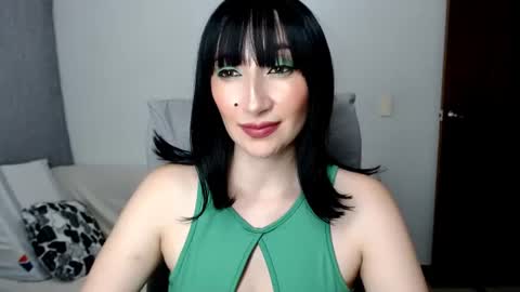 Laura online show from 07-27-26, 11:45
