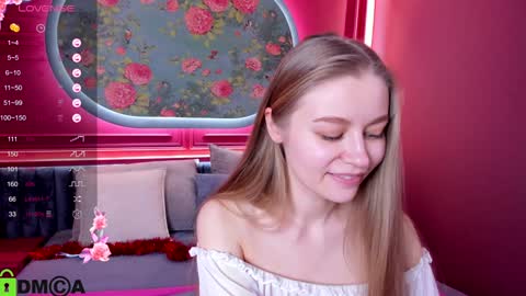 Snapshot of laura_pudd chatting on 12-30-24, 04:19 Laura online show from 12-30-24, 04:19