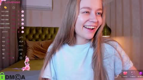 Snapshot of laura_pudd chatting on 01-01-25, 04:50 Laura online show from 01-01-25, 04:50