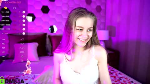 Snapshot of laura_pudd chatting on 01-02-25, 04:56 Laura online show from 01-02-25, 04:56