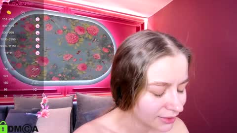 Snapshot of laura_pudd chatting on 01-12-25, 06:59 Laura online show from 01-12-25, 06:59