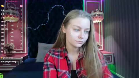 Snapshot of laura_pudd chatting on 01-09-26, 03:26 Laura online show from 01-09-26, 03:26