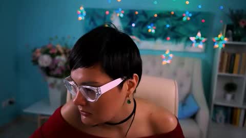 Snapshot of lauradavidsons chatting on 11-02-25, 04:20 lauradavidsons online show from 11-02-25, 04:20