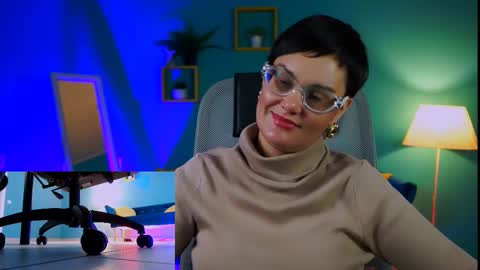 Snapshot of lauradavidsons chatting on 11-30-25, 04:11 lauradavidsons online show from 11-30-25, 04:11