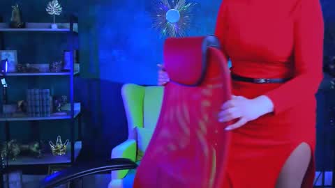 Snapshot of lauradavidsons chatting on 02-16-26, 05:20 lauradavidsons online show from 02-16-26, 05:20