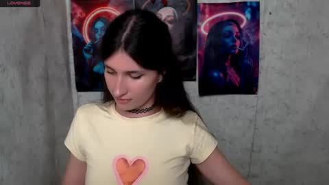 Laura online show from 06-22-26, 05:59