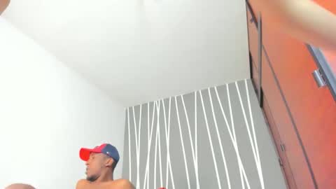 laura online show from 11-28-25, 01:14