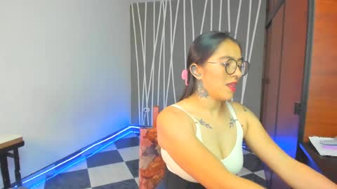 laura online show from 07-08-26, 08:13
