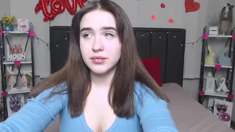 LauraHlot online show from 02-27-25, 04:09