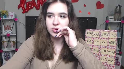 LauraHlot online show from 02-28-25, 12:54