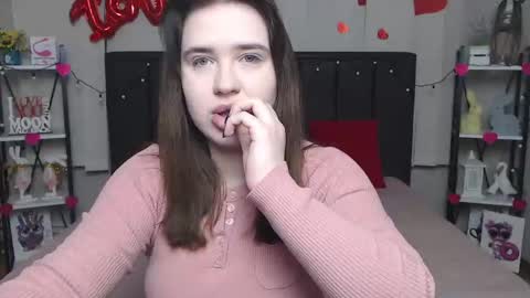 LauraHlot online show from 03-03-25, 06:44