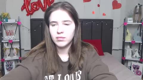 LauraHlot online show from 03-10-25, 10:34
